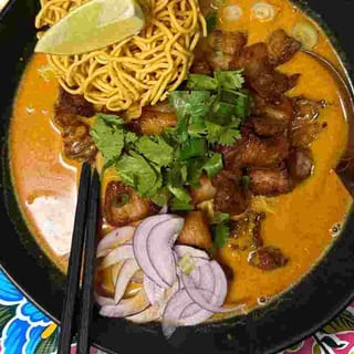 KHAO SOI Moo Tod