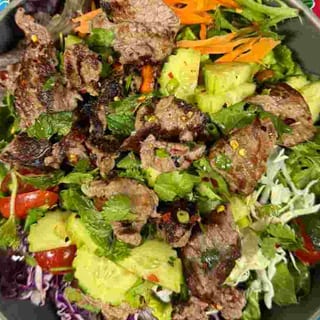 Spicy beef salad (Yum Nue)