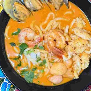 Khao soi Seafood Curry Udon